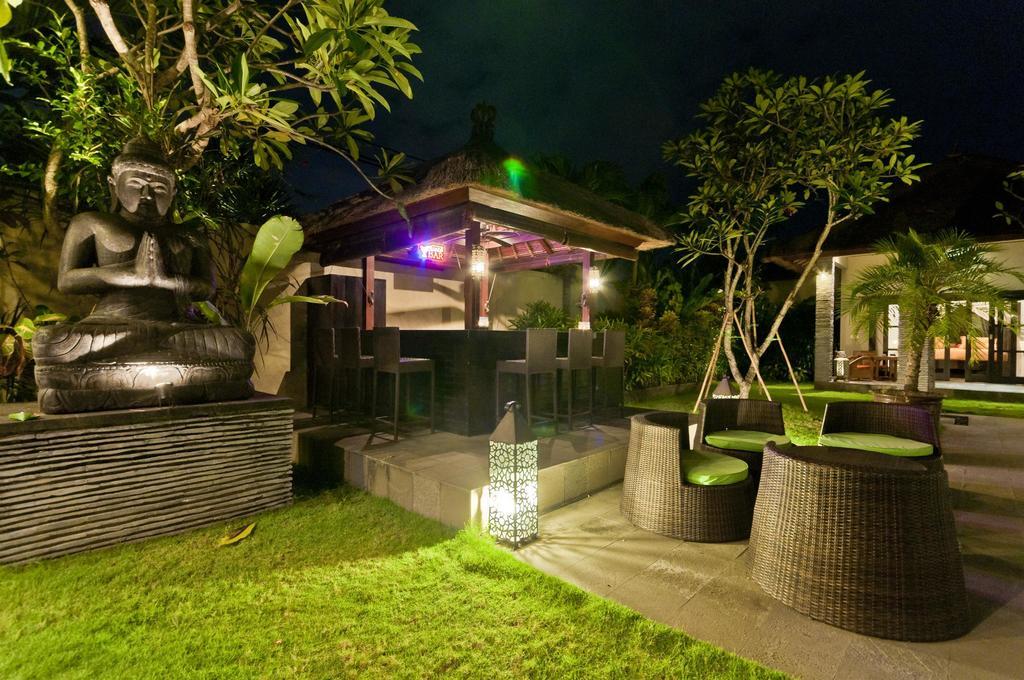 Villa Mahkota Seminyak  Ngoại thất bức ảnh