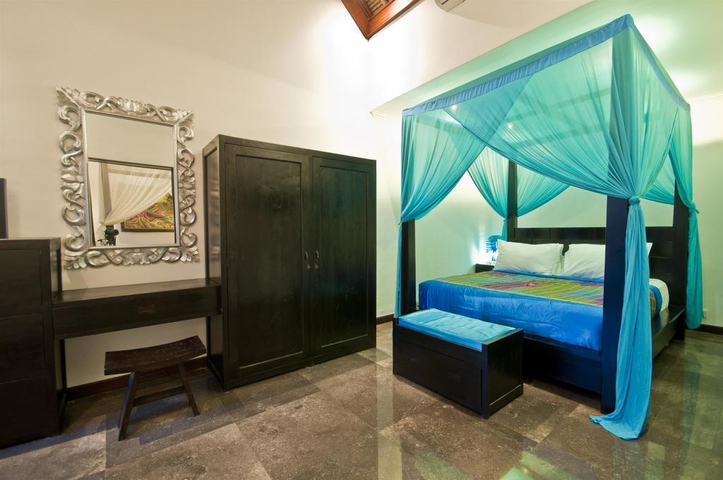 Villa Mahkota Seminyak  Phòng bức ảnh