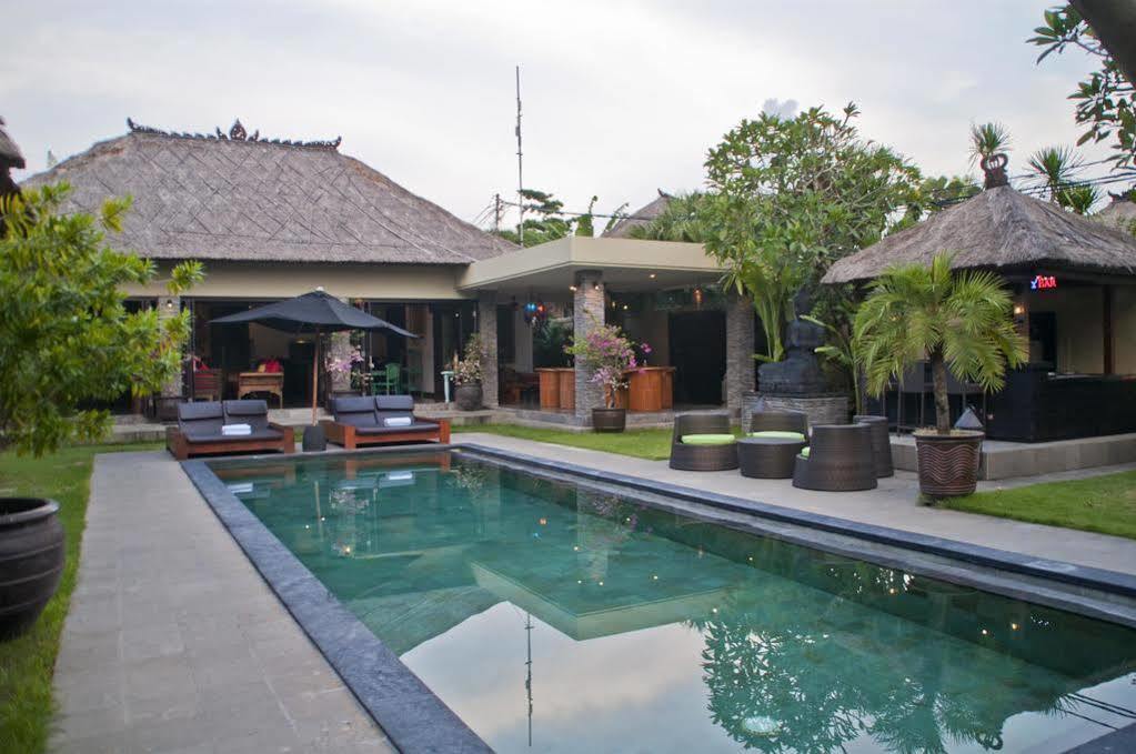 Villa Mahkota Seminyak  Ngoại thất bức ảnh