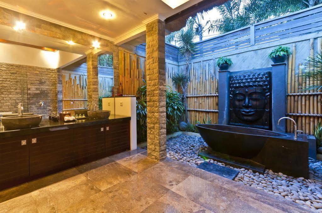 Villa Mahkota Seminyak  Ngoại thất bức ảnh