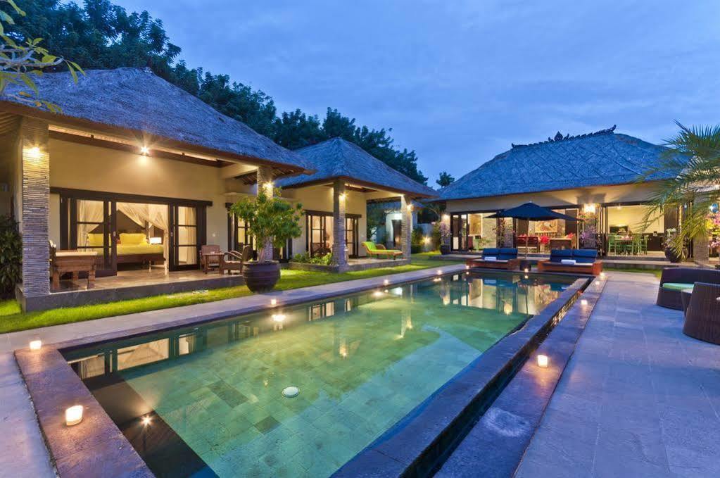 Villa Mahkota Seminyak  Ngoại thất bức ảnh